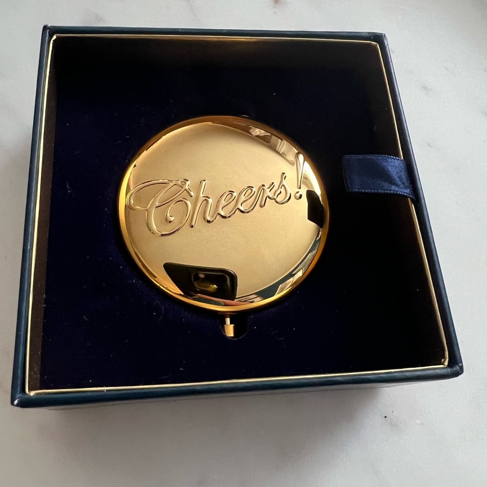 New in box Estée Lauder “cheers” pressed powder